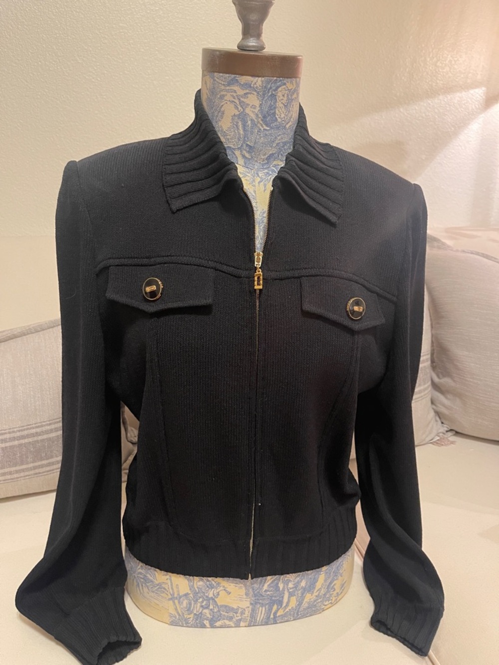 Vintage St. John Santana Knit Collection Black Knit Zip Jacket signature Buttons